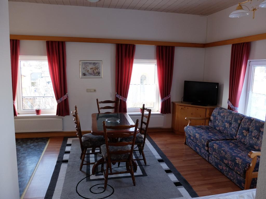 Gasthof Zum Hochfelln Hotel Bergen  Buitenkant foto