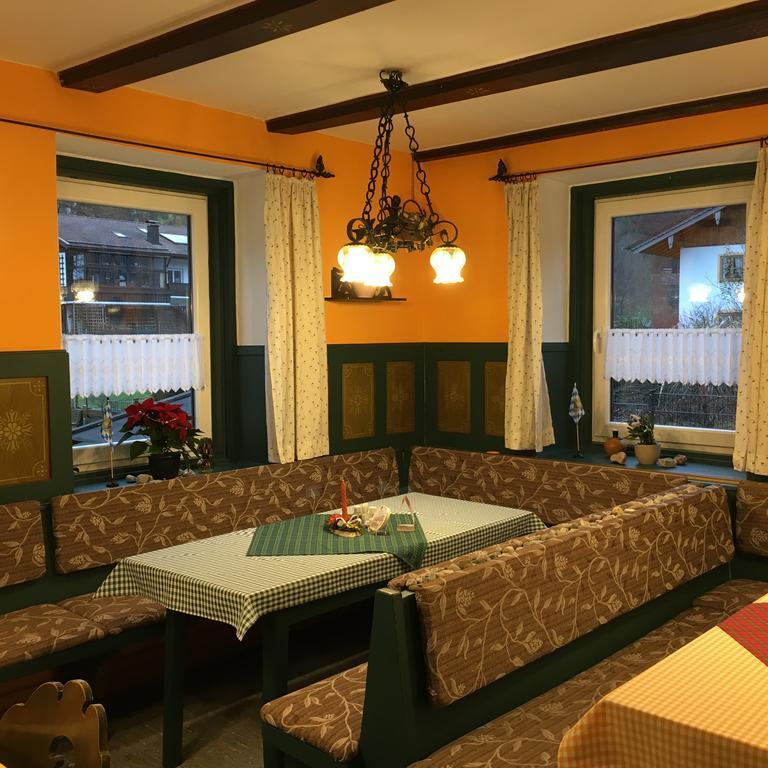 Gasthof Zum Hochfelln Hotel Bergen  Buitenkant foto
